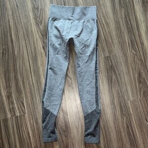 Grey fitness leggings, M